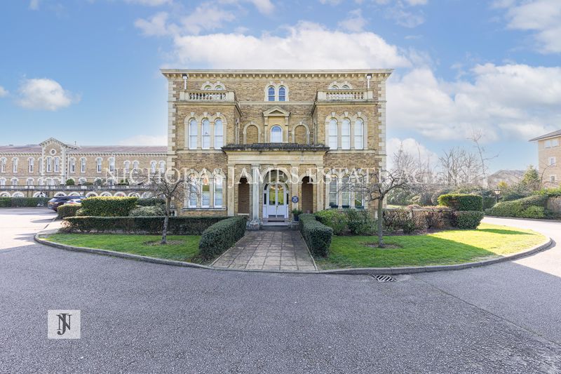 Princess Park Manor Royal Drive N11 Nicholas James Estate Agency 