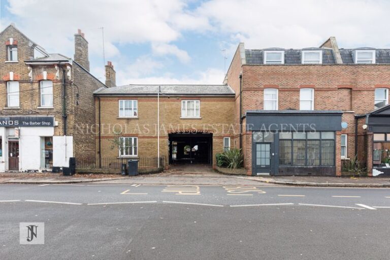 High Street, Southgate, London N14