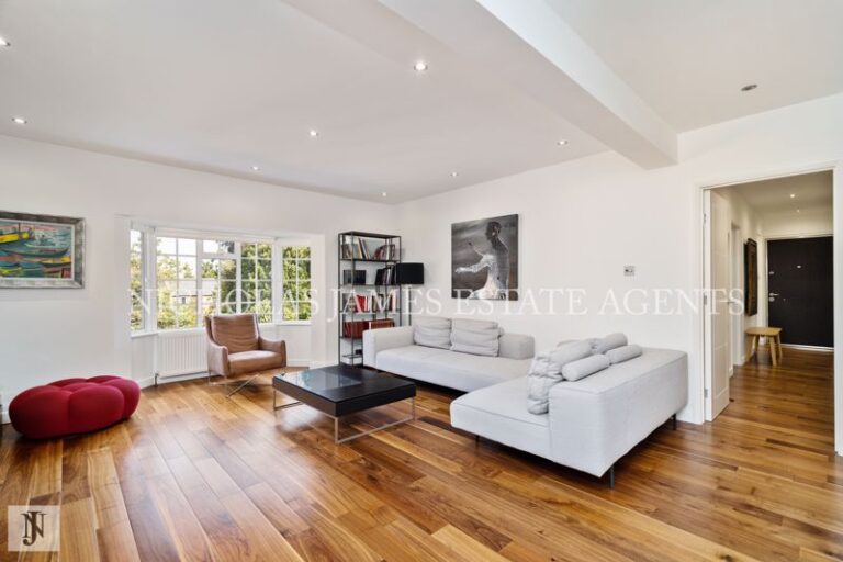 Chandos Court, The Green, High Street, Southgate London N14